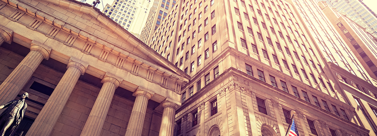 Statue of George Washington in front of Federal Hall in New York City